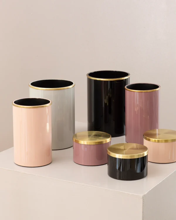Round Box & Vase